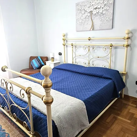 Apartmán Al Centro Citta E Fronte Mare, Five Apples Reggio di Calabria